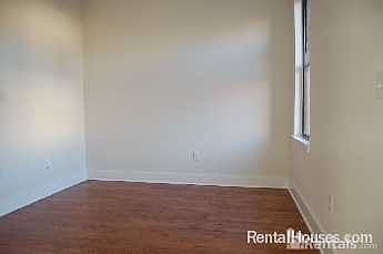 4th image of 506 N McDowell St
