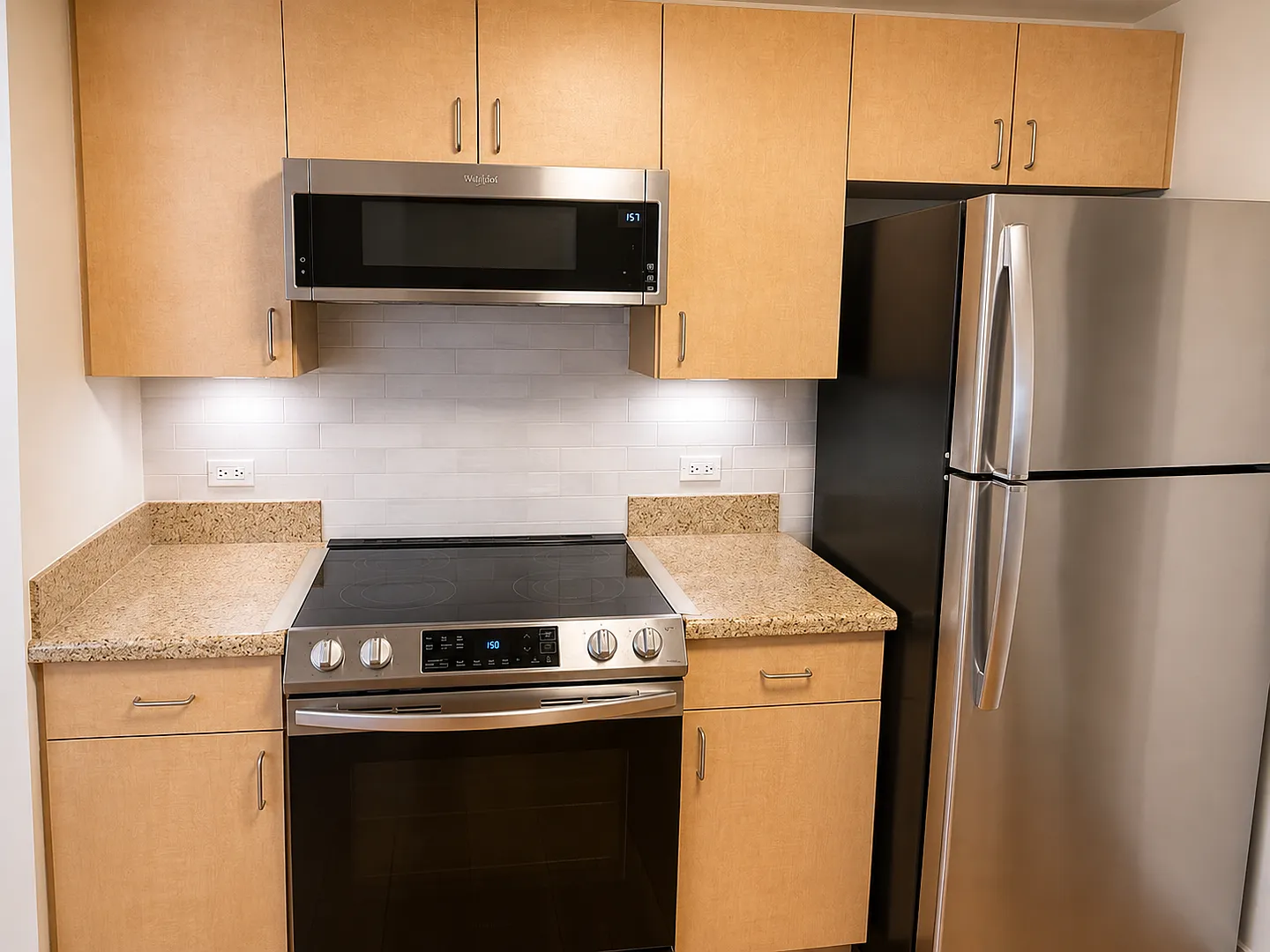 Spacious 1bd/1ba in Little Italy- 1 Valet Spot + In Unit Laundry — Photo 4