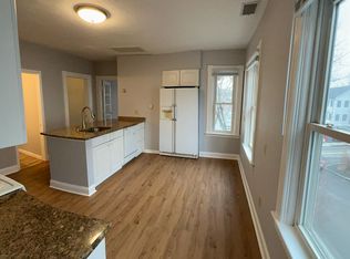 620 Franklin St #2, Worcester, MA 01604