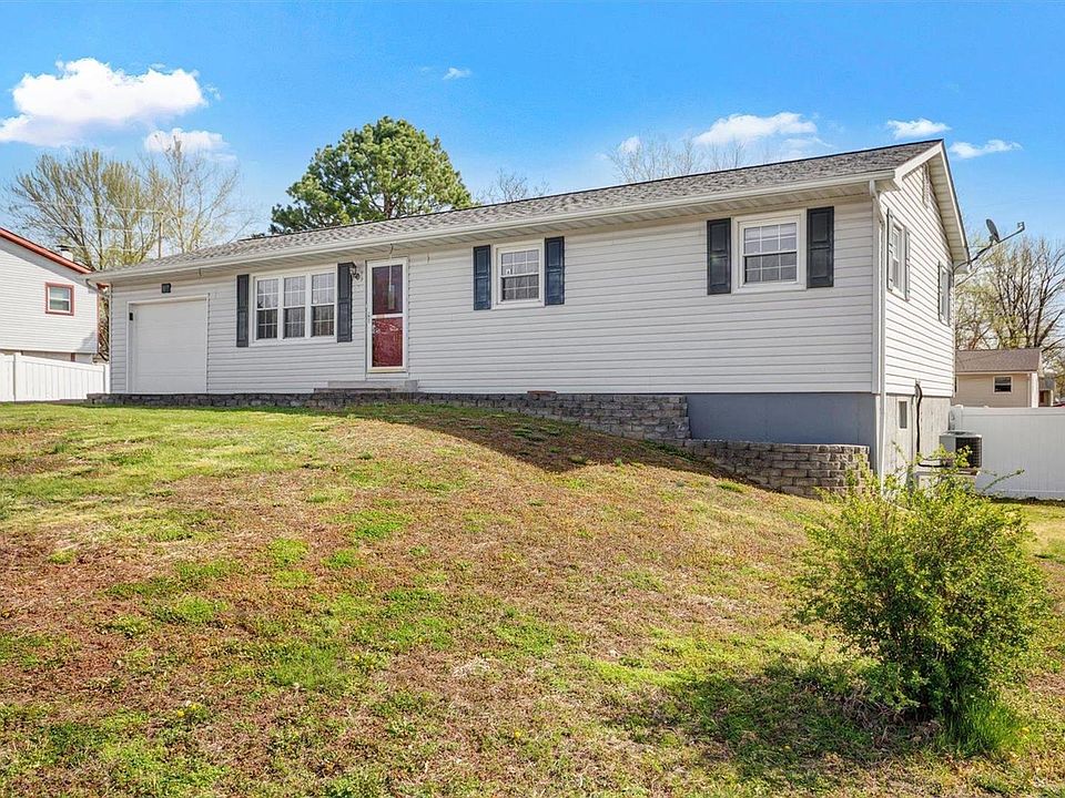 3837 Wesley Ln, Catawissa, MO 63015 | Zillow