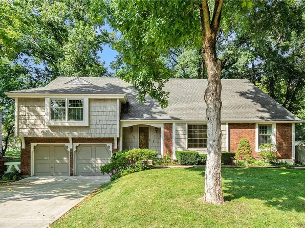 4924 W 96th St, Overland Park, KS 66207