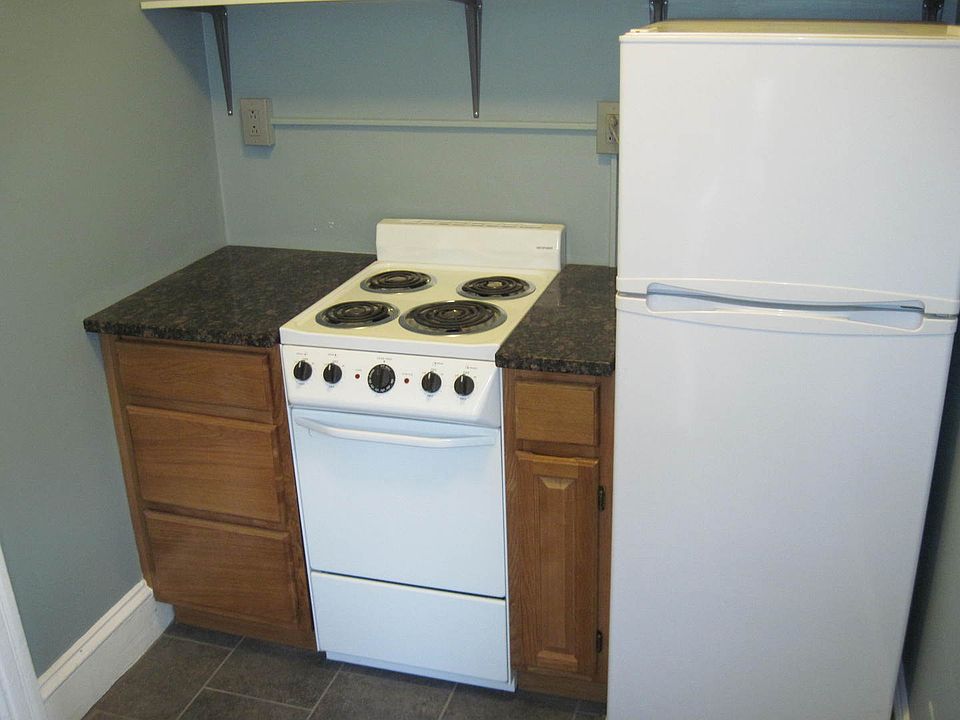 2nd image of 117 High St #1