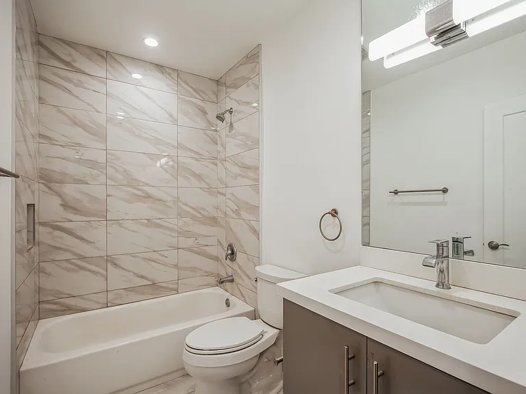 671 S. Riverside Drive — Photo 11