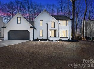 2124 Annecy Dr, Matthews, NC 28105