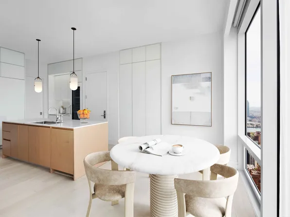 200 East 59th Street image 5 of 16