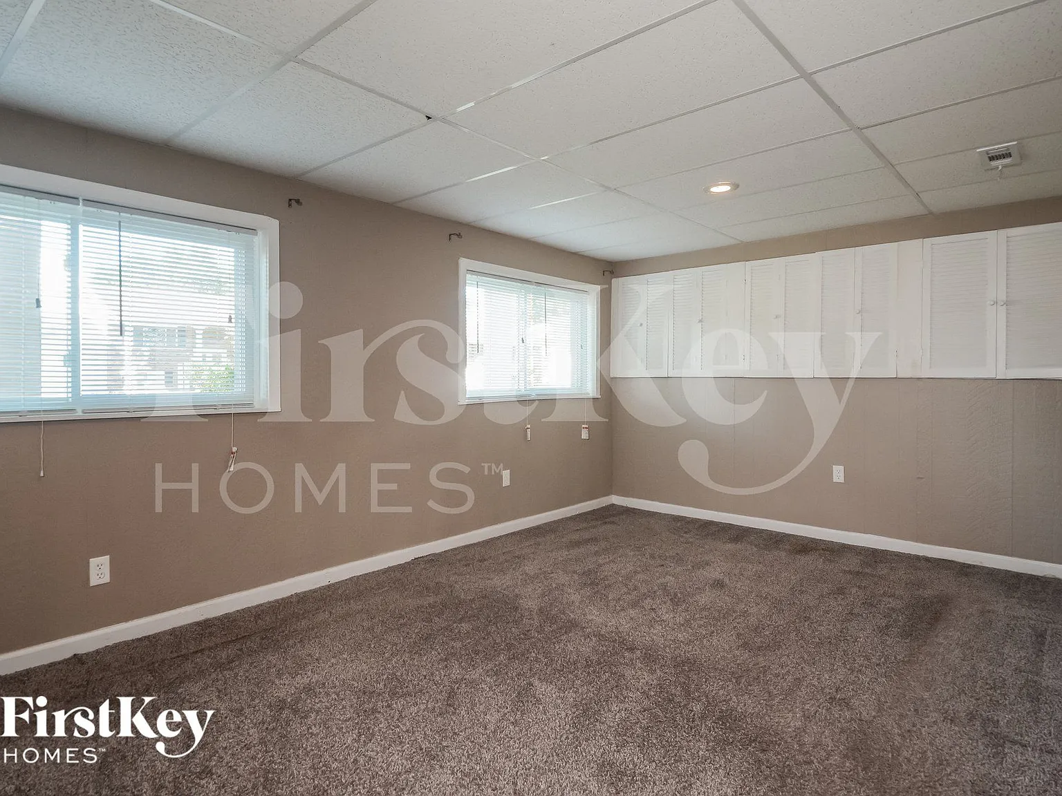 3 bed, 2.0 bath, 1064 sqft, $2,095 — Photo 3