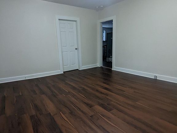 3rd image of 3315 Midway St