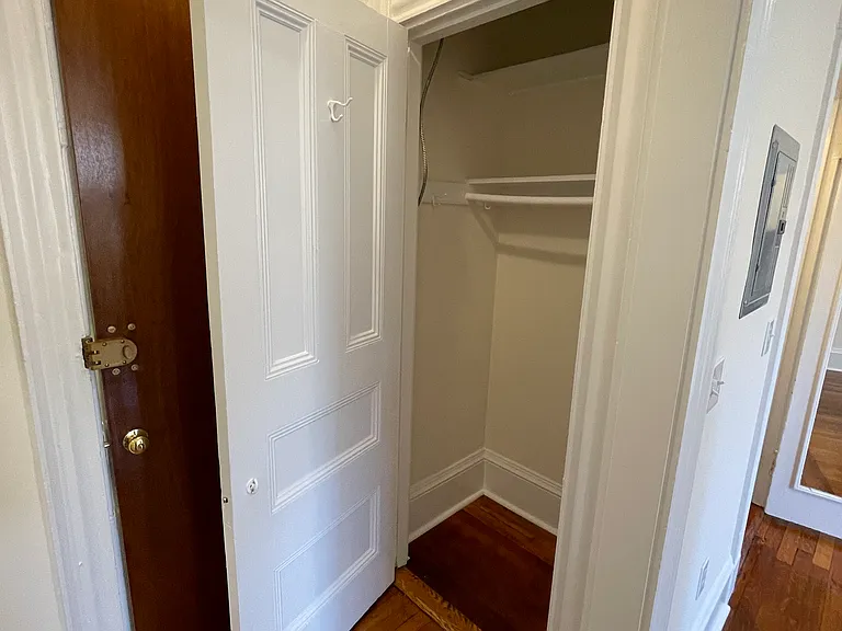 504 Beacon St #32 — Photo 3