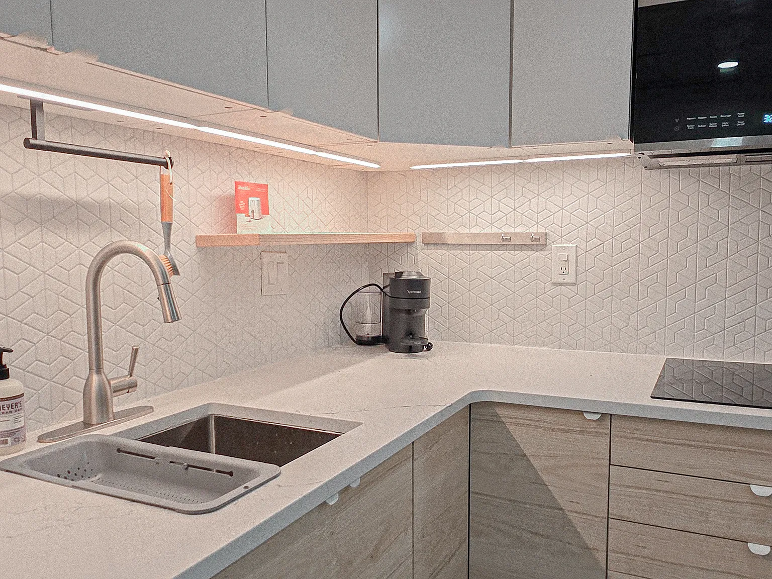 Studio, 386 sqft, $2,650 — Photo 3