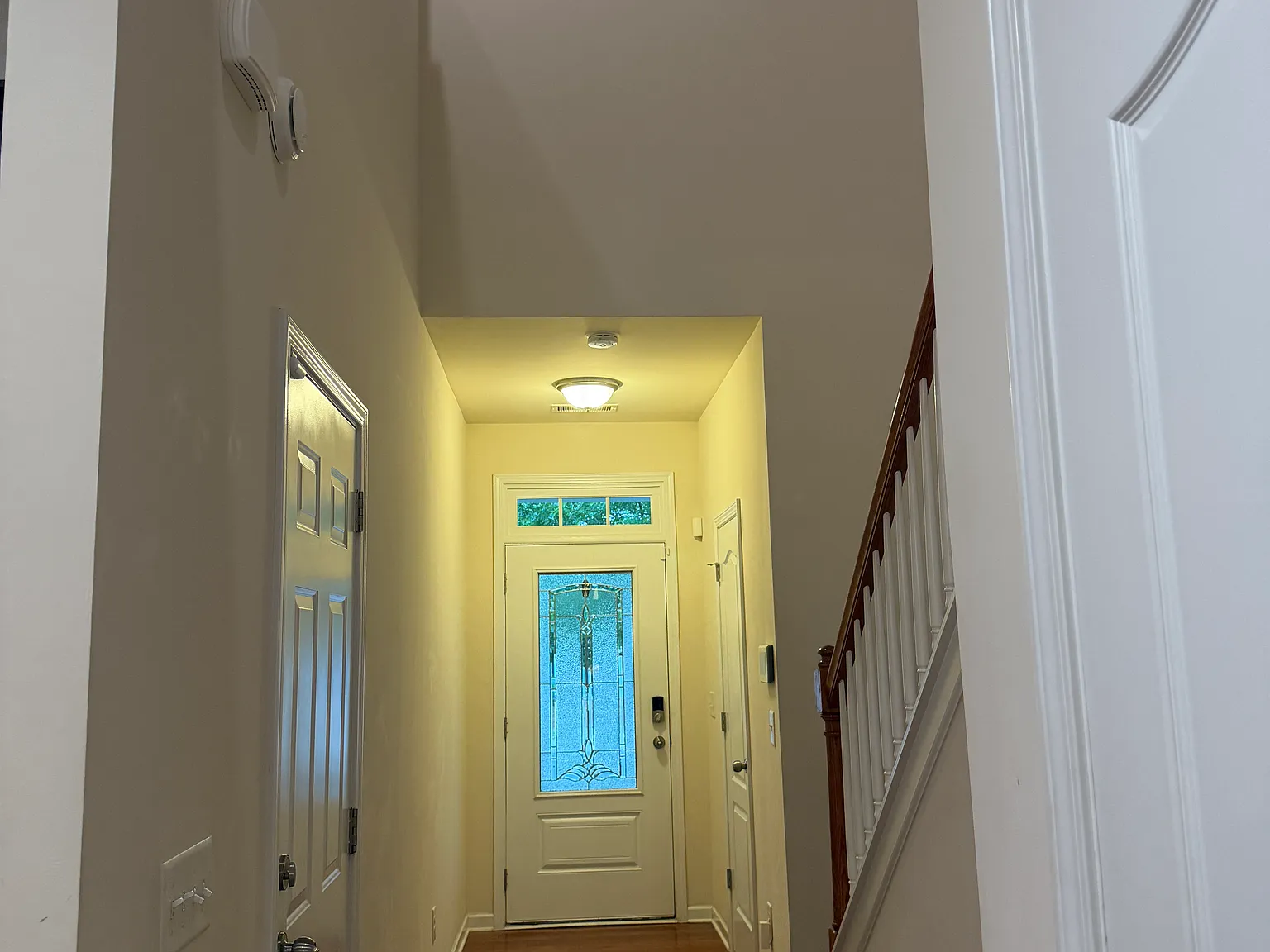 2 bed, 2.5 bath, 1722 sqft, $1,795 — Photo 2