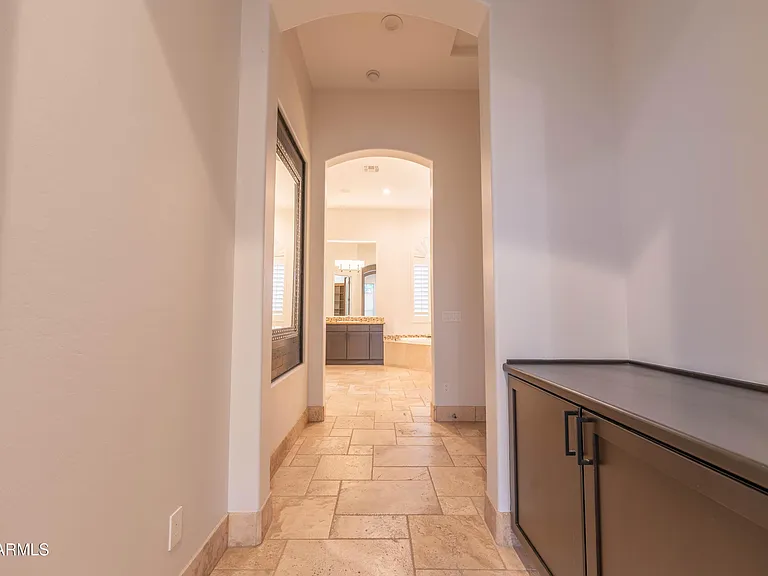 3552 E Jaeger Cir — Photo 8