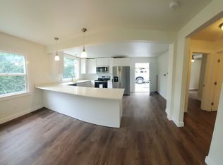 745 SW Maplecrest Dr #19074979, Portland, OR 97219