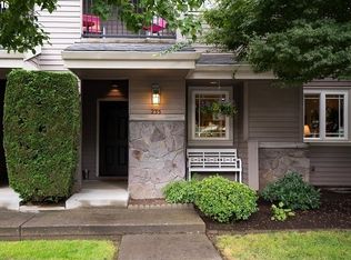 235 NE 4th St, Gresham, OR 97030