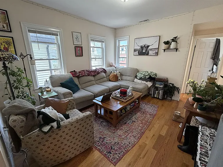 521 Main St #2 — Photo 18