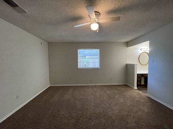 5th image of 1714 Briar Meadow Dr