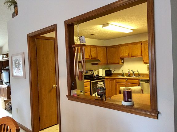 Open Concept Dining/Kitchen