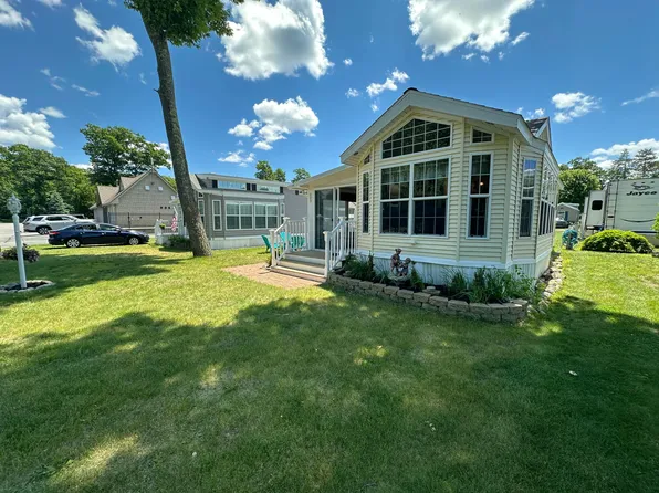 23 College Drive #409, Wells, ME 04090