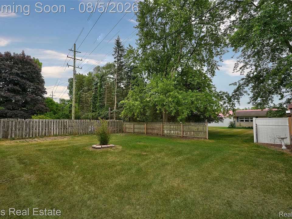 507 S Ortonville Rd, photo 10