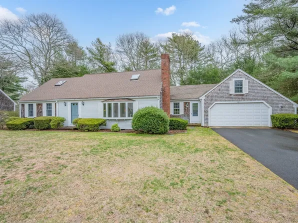 105 Rolling Hitch Rd, Barnstable, MA 02630