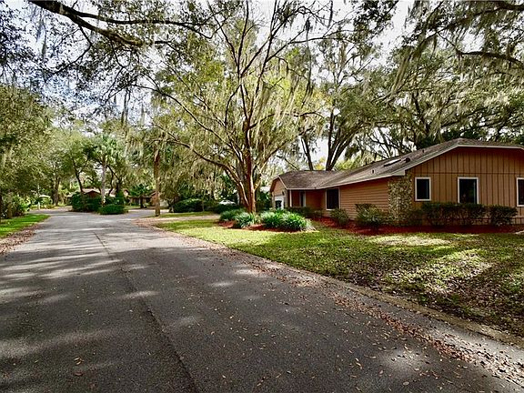 2nd image of 49 Wildwood Trl