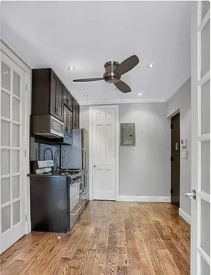 Rented by REAL New York | media 9