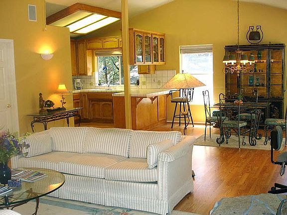 Great Rm, Pergo Floors