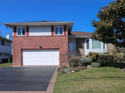 1911 George Court, Merrick, NY, 11566