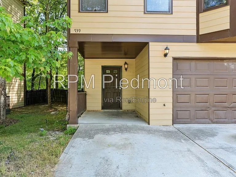 739 Prince Pl NW — Photo 6