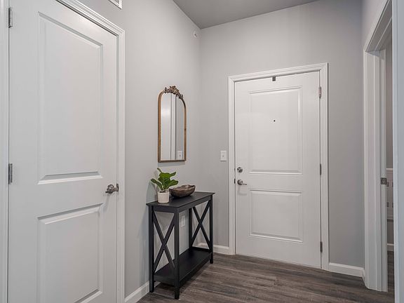 3rd image of 12306 Glengrove Cir #302