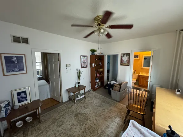 1660 N Warren Ave #1, Milwaukee, WI 53202