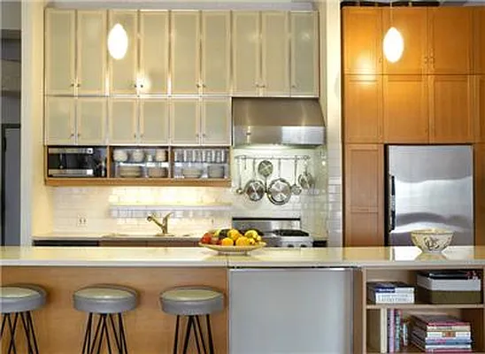 Sold by Warburg | media 19