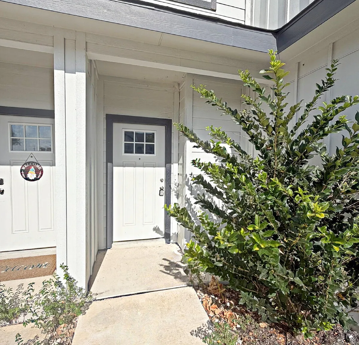 3 bed, 2.5 bath, 1251 sqft, $1,450 — Photo 3