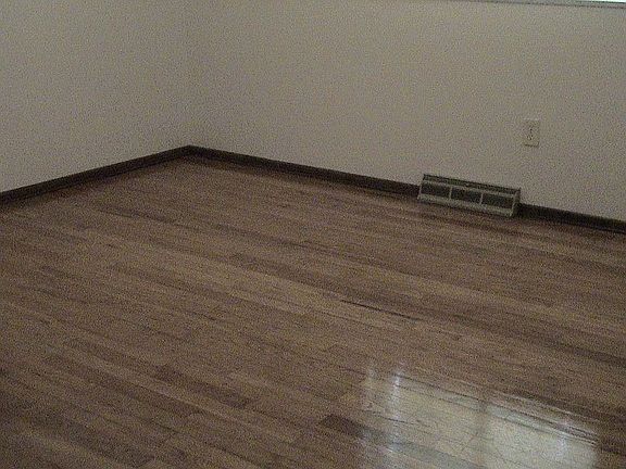hardwood though out