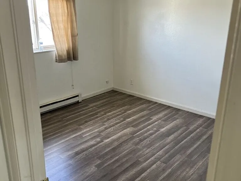 62 Glenroyal Dr #9 — Photo 6