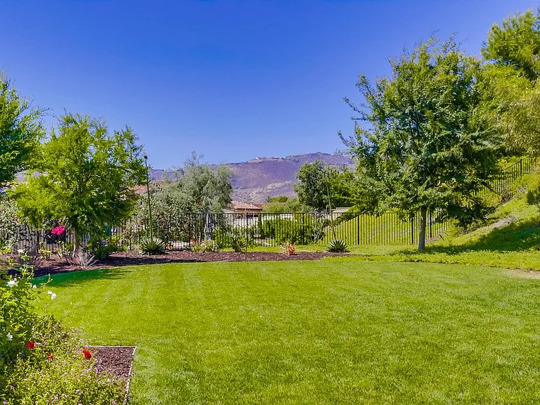 16961 Crescent Creek Dr — Photo 59
