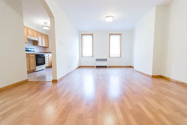 Rented by Greenpoint Properties | media 8