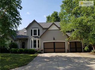 301 NW Bradford St, Lees Summit, MO 64064