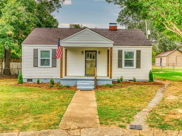 1305 E 34th St, Sheffield, AL 35660
