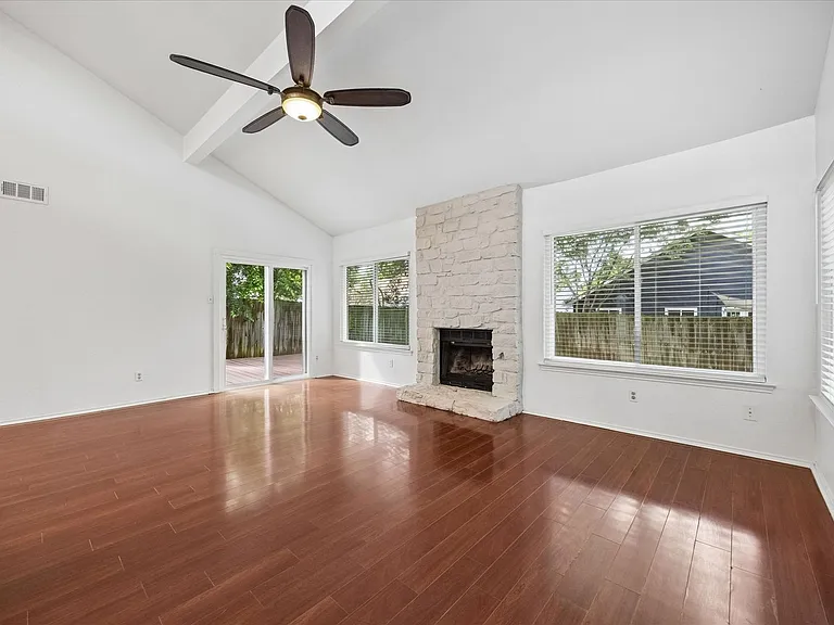 2609 Monarch Dr — Photo 4