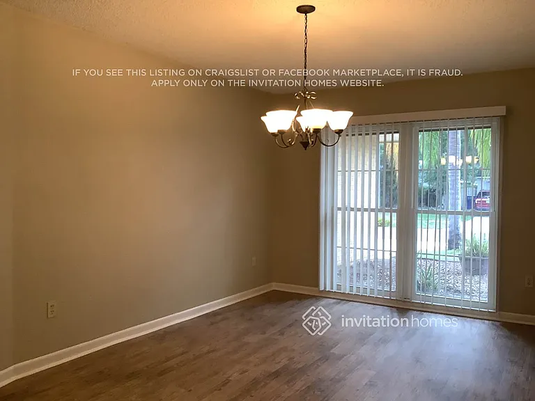 1226 Lornewood Dr — Photo 4
