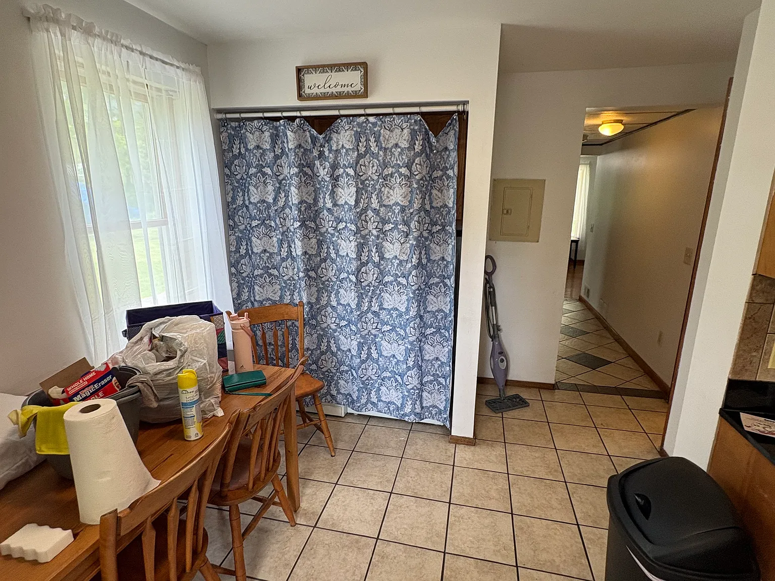4 bed, 1260 sqft, $2,100 — Photo 3