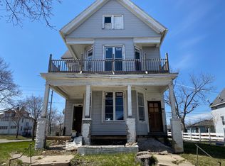 2105 N 29th St #2107, Milwaukee, WI 53208