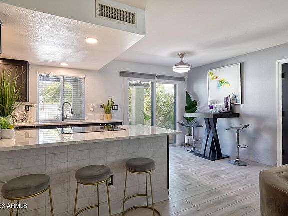 4th image of 4805 E EUCLID Avenue #3