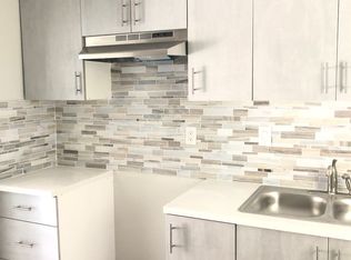 11818 S Main Llc, Los Angeles, CA 90061