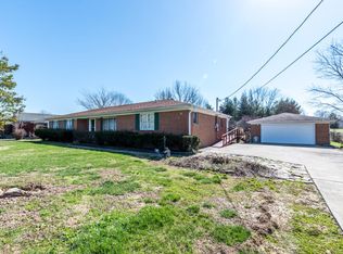 3184 W Blue Lick Rd, Shepherdsville, KY 40165