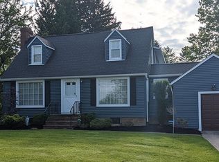 2260 Richmond Rd, Beachwood, OH