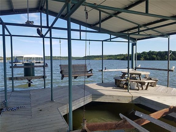 Can it get more peaceful than this? Relax watch a sunset, watch the fish jump or watch the kids swim!