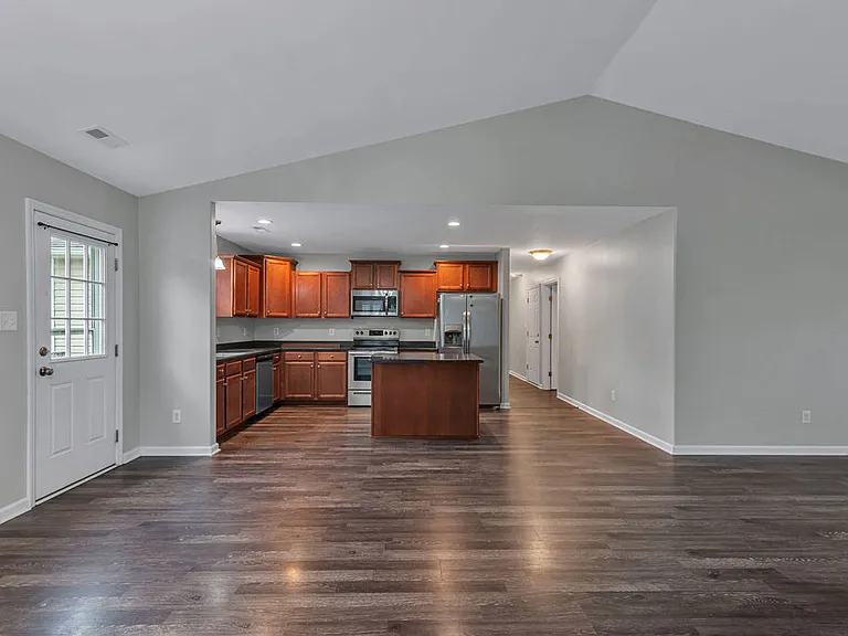 202 Cottage Brook Ct — Photo 8