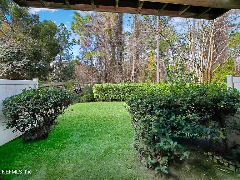 4442 Rock Creek Cir — Photo 24
