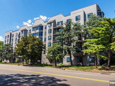 115 Polifly Rd APT 5D, Hackensack, NJ, 07601